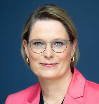Dr. Stefanie Hubig