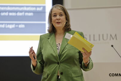 Angela Wefers von der Börsen-Zeitung führte souverän durch den Tag