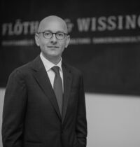 Prof. Lucas F. Flöther